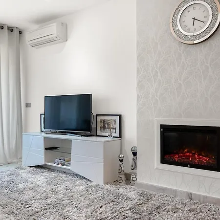 Апартаменты Luxury In Benahavis *